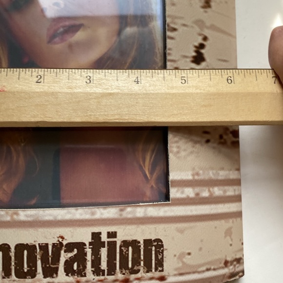 Distressed look picture frame. Made for hanging and fits 4 by 6 pictures - Picture 6 of 9